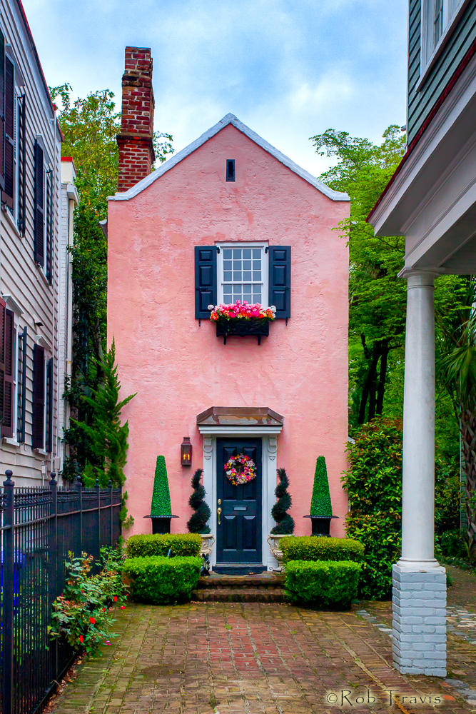 Pink house on Tradd Street